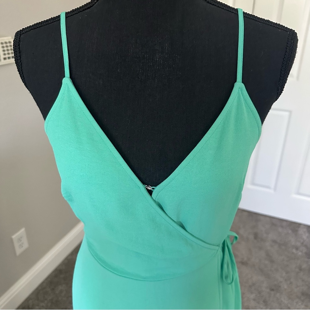Nine West green wrap dress in small - Picture 3 of 6